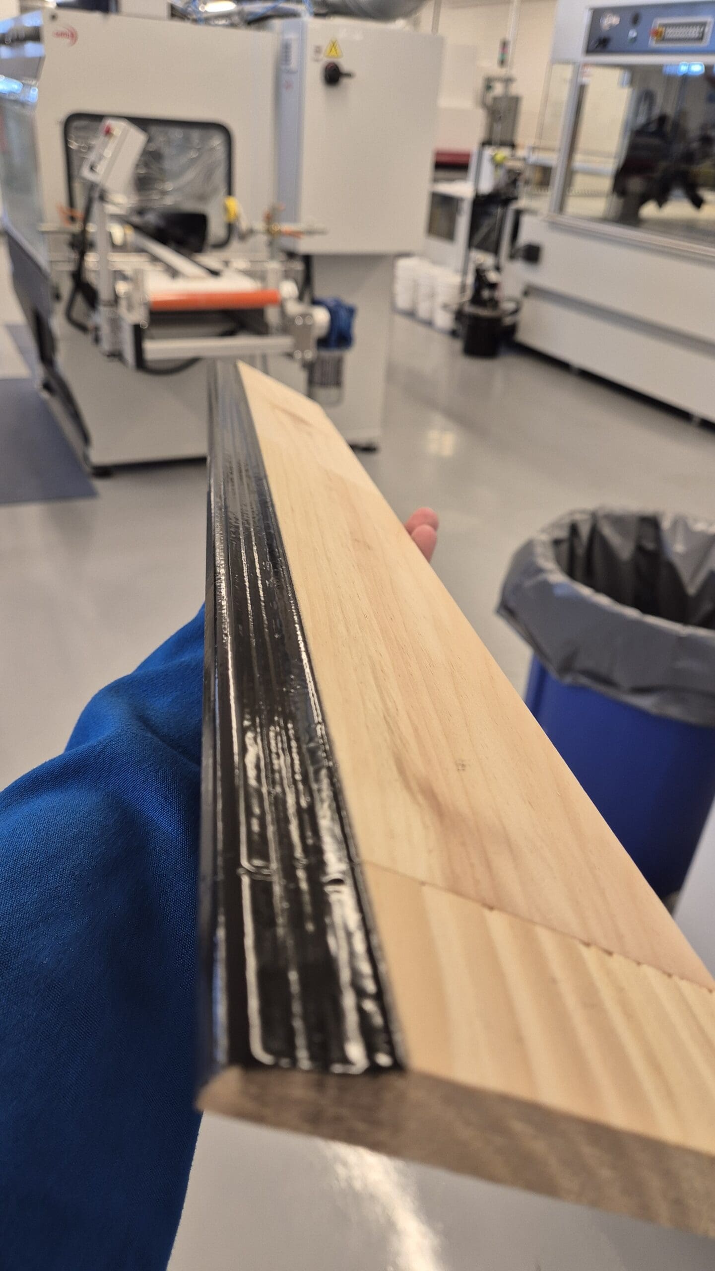 Zo testten we de TTEPS-HPS-kantenspuitmachine bij AkzoNobel in de VS. 3 TTEPS-HPS Kantenspuitmachine